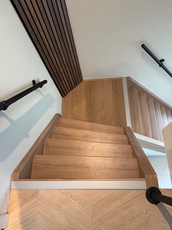 Gerenoveerde dichte trap woning